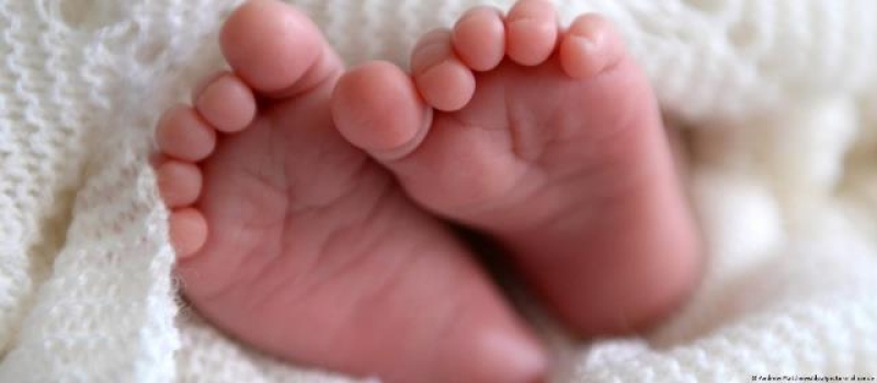 new-born-baby-moves-his-feet-dd5d9c707916342a82b712f290948a2e1757992885.jpg