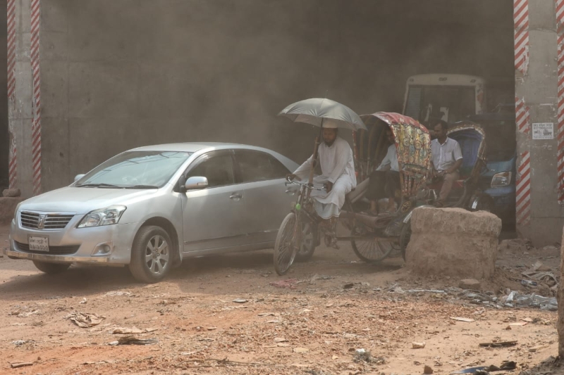 air-quality-of-dhaka-was-unhelthy-on-monday-morning-f2595f44e25a34b6cfa4cdfd58a4050e1761362710.jpg