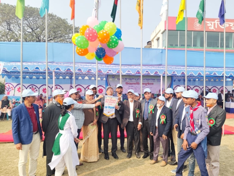 studentsdisplaysportingtalentsatrajshahiwintersportsmeet-ezgif-2ed671fd1a9393066338d4206eaa85271768923439.jpg
