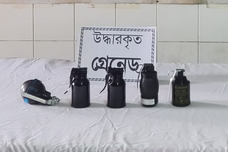 five-grenades-recovered-by-rab-from-demra-on-saturday-bd2394f517728e93b03a4c96ddc35c391769880628.jpg