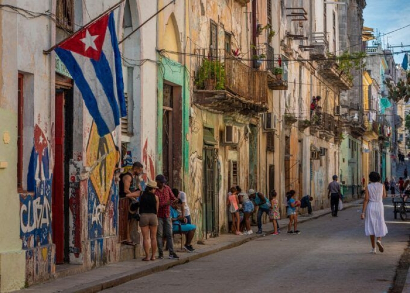 island-from-cuba-fe1da5bbbf1bfc9bc6e61498340443651778347952.jpg