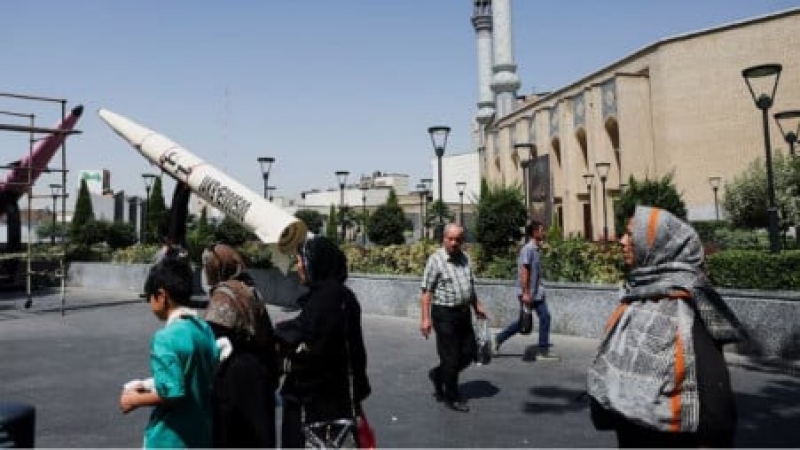 symbolic_iranian_missile-a6725ec27d860a111e94baa7ccc787e31781448032.jpg