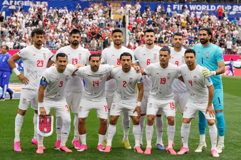 the-iran-football-world-cup-team-poses-for-a-photo-a6c1aa093e908d16f26ddb783ef6ce6a1782274417.jpg