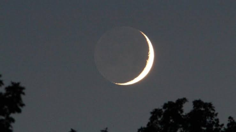 crescent-moon-179658ef0efb4f41f7270ab63a3320491786640193.jpeg