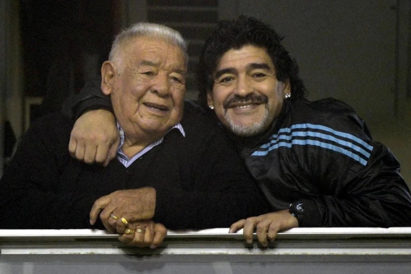 maradonatrialonholdoverpossiblemedicalevidencemix-up-ezgif-7b1d985300eb1c43a988f9736d605f601787306114.jpg