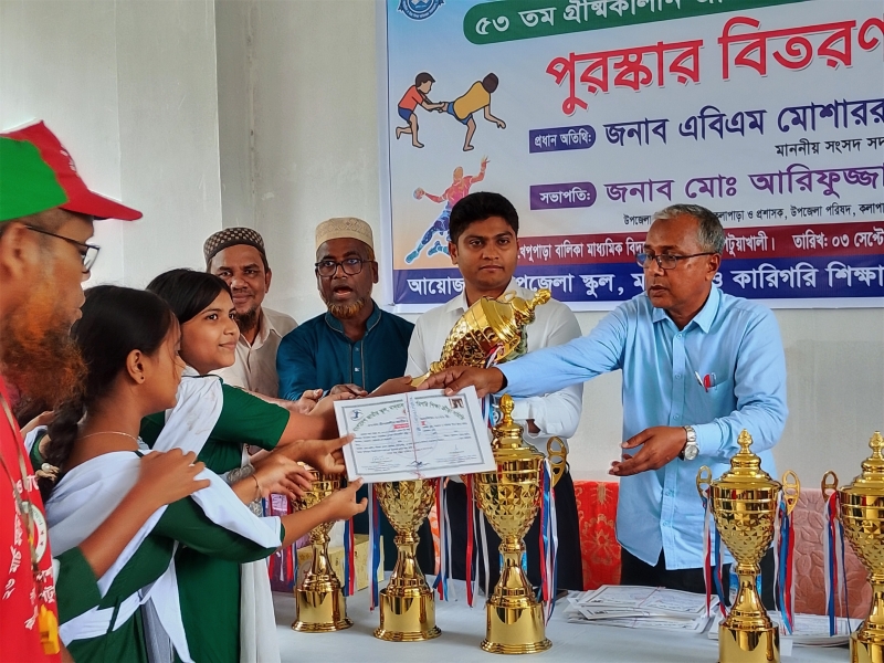 summer-sports-prizes-distributed-in-kalapara-8ece40585df6cd9b2dc0e003b794b7bb1788460622.jpg
