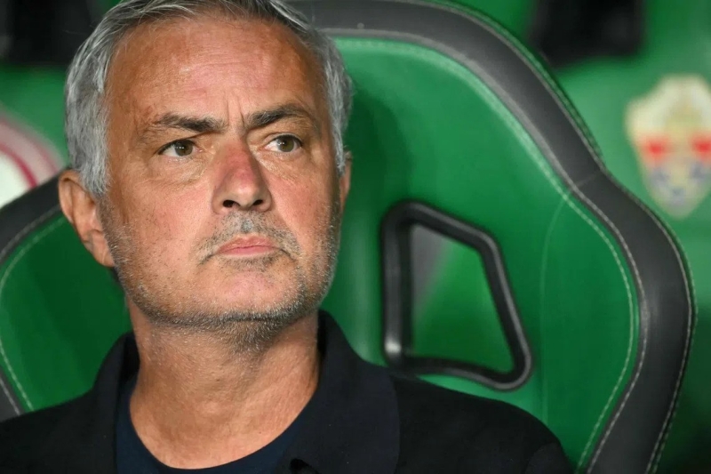 mourinhosrealmadridlackingcontrolbeforeatleticoderby-ezgif-5efd54d711c555b15ed9a1eacc5d7d551789800432.jpg