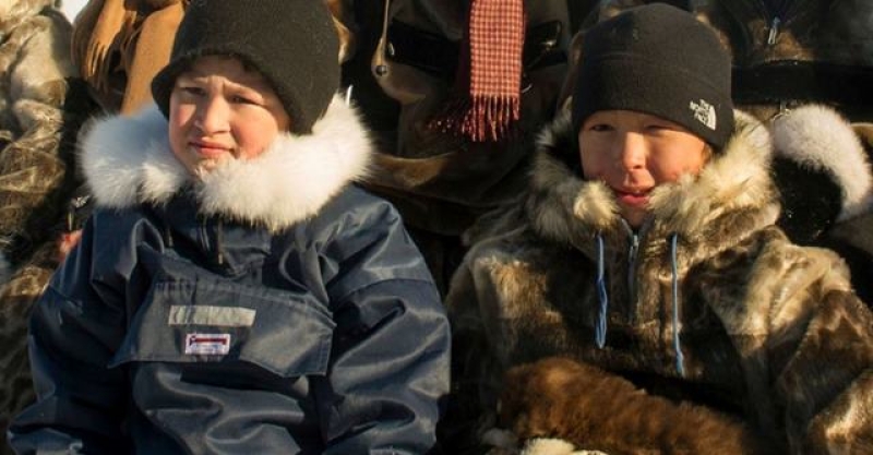 greenlandic-inuit-women-a2f1e7e86f70abaa701294a27c867da51791441106.jpg