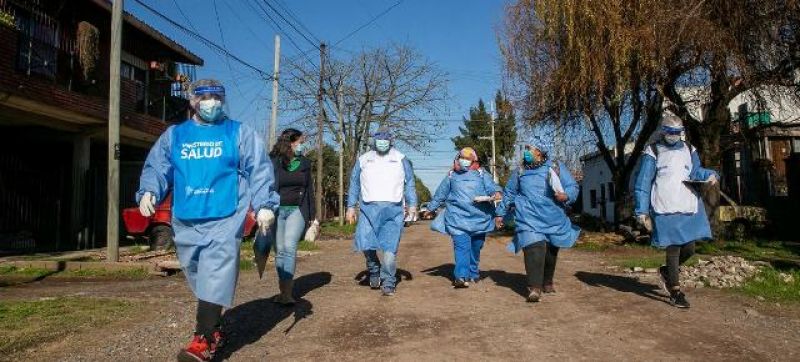 healthcare-workers-in-burzaco-buenos-aires-capital-of-argentina-file-photo-54906b0ca23a95281c8e151b21ad07871652934607.jpg