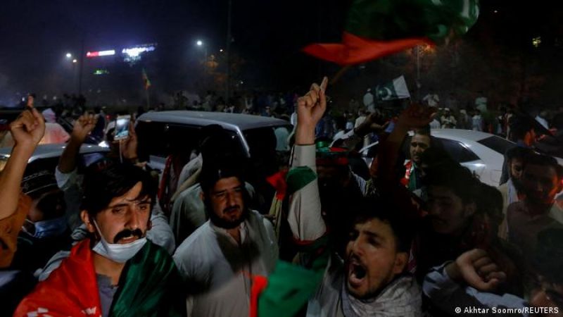supporters-of-imran-khans-pakistan-tehreek-e-insaf-pti-party-were-on-the-streets-of-islamabad-into-the-early-hours-of-thursday-morning-53c4ce3cd0e4da7903832f4dff70a1ee1653546978.jpg