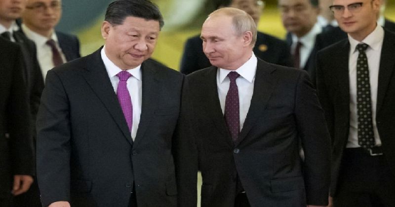 chinese-president-xi-jinping-and-russian-president-vladimir-putin-enter-a-hall-for-talks-in-the-kremlin-in-moscow-russia-june-5-2019-3341e4b4db4f4411d3f9f815e3876bbd1653718905.jpg