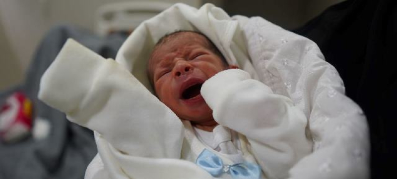 a-newborn-is-delivered-at-the-al-shifa-hospital-in-gaza-b4d4dde035ef4dac453037c58f256e0b1699868444.jpg