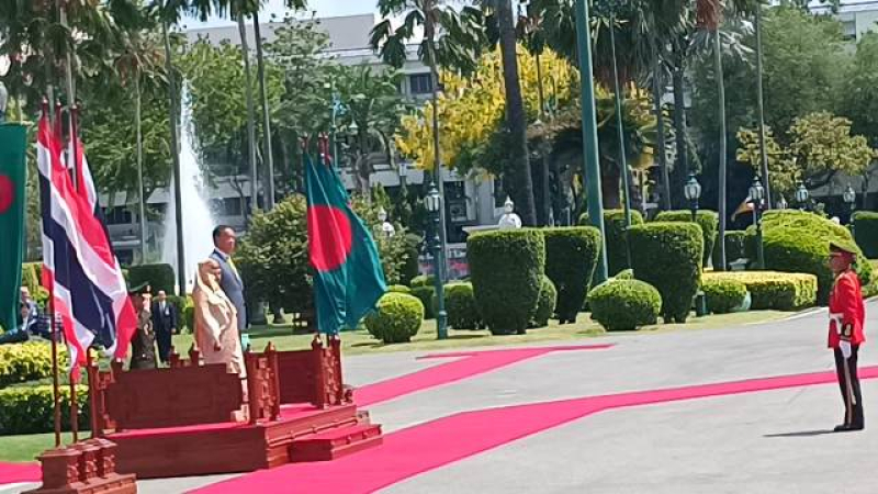 pm-sheikh-hasina-being-given-a-guard-of-honour-in-bangkok-885bb801d8a05bf532fd18d880397e3d1714106292.jpg