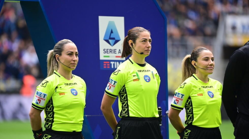 all-female-team-referee-serie-a-match-for-first-time-6d7bbfb9639a9b80b3b5317e2c1125e51714405731.jpg