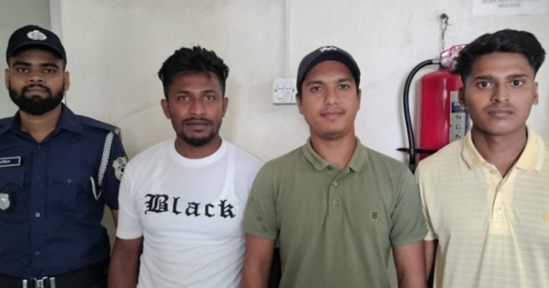 3-crew-members-arrested-in-connection-with-their-lighter-vessel-hitting-the-kalurghat-bridge-in-ctg-8f084ff3649ca4fb8503ed2f36340dd61714663854.png