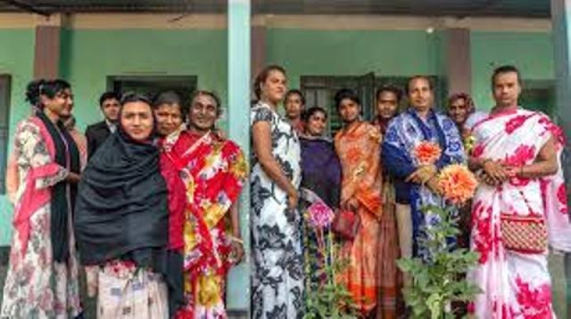 a-group-of-transgender-people-of-bangladesh-at-a-learning-programme-cb44ae58108242c5090928e2cc2fd5fc1728703871.jpg