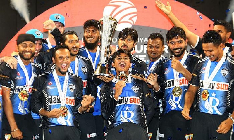 captain-of-rangpur-riders-nurul-hasan-lifts-the-exxonmobil-guyana-global-super-league-t20-trophy-dcea1d332d4358cd108078c5c4833e361733561262.jpg