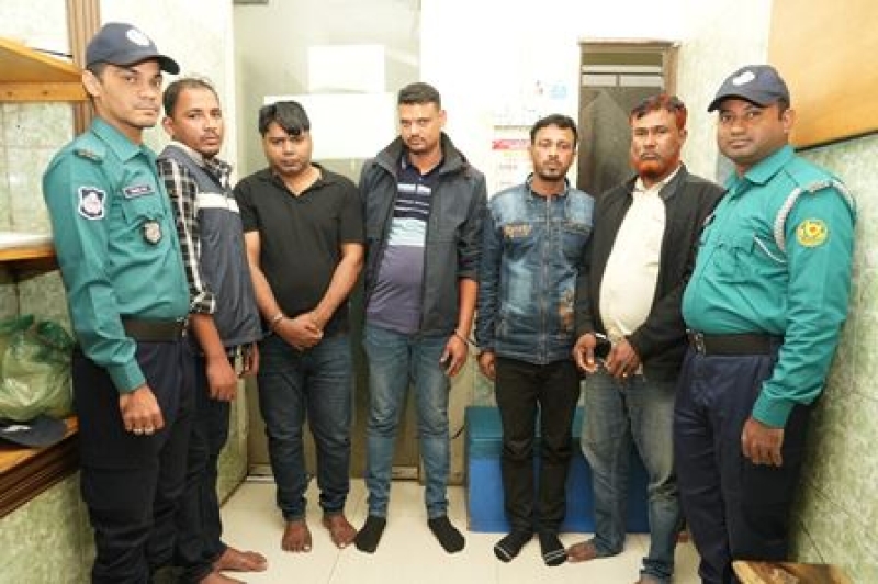 five-arrested-in-dhaka-on-robbery-suspecion-16b0e16386092fb582943c577b7e7e1c1734109253.jpg